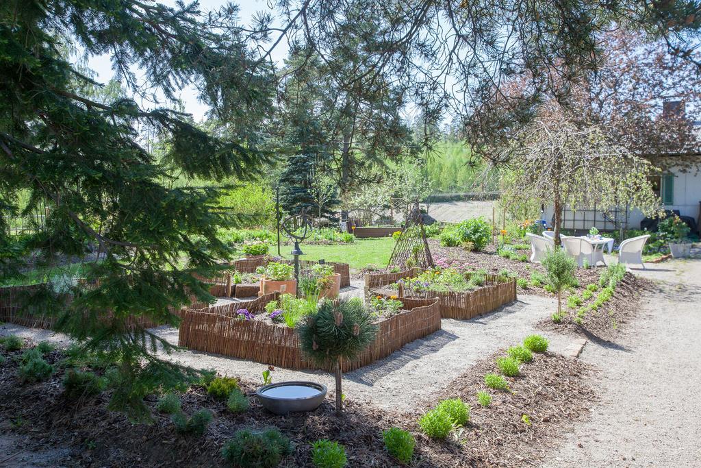Box Bed & Breakfast Экстерьер фото